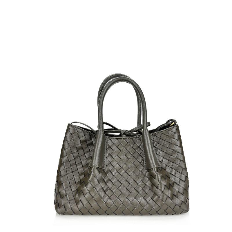 Spring and summer new woven portable shoulder portable tote bag large bag mommy bag travel bag women's bag tide