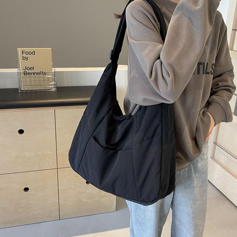 2026 Early Spring Women's Large Capacity Dumpling Crossbody Bag - Simple Down Cotton Jacket Style, Korean Casual Shoulder Bag