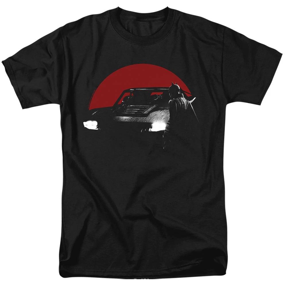 DC Comics - The Batman - Red Moon And Batmobile -  Unisex Children s T-shirt - Black 160