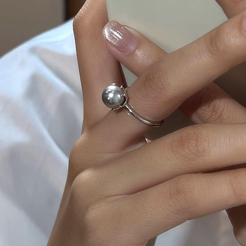 Elegant Pearl French Retro Adjustable Ring for Women - Unique, Luxury Design
