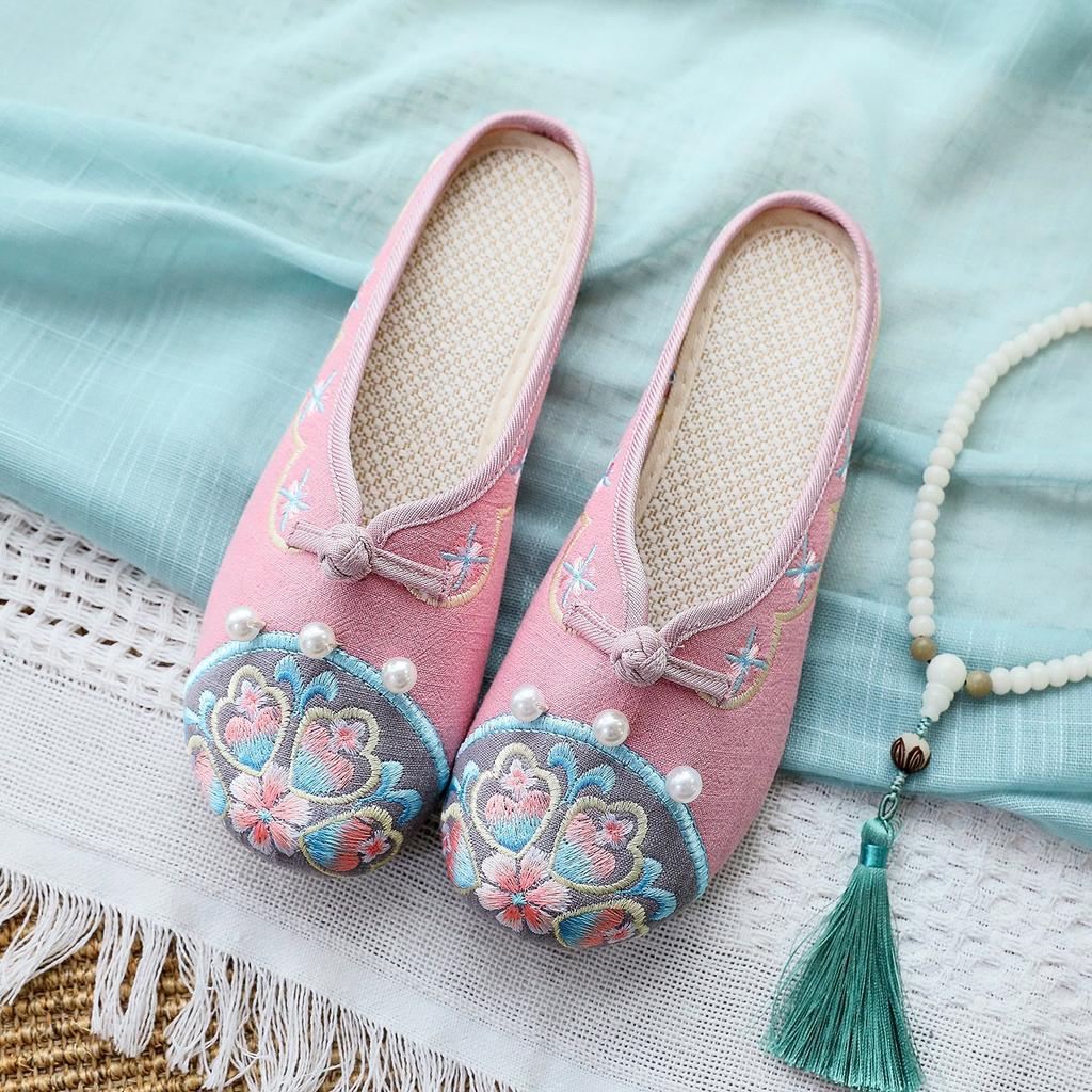 Slippers, Flat Bottom, Embroidered Cloth Shoes, Women's Shoes 2025 Summer New Ethnic Style with Hanfu Home Furnishing