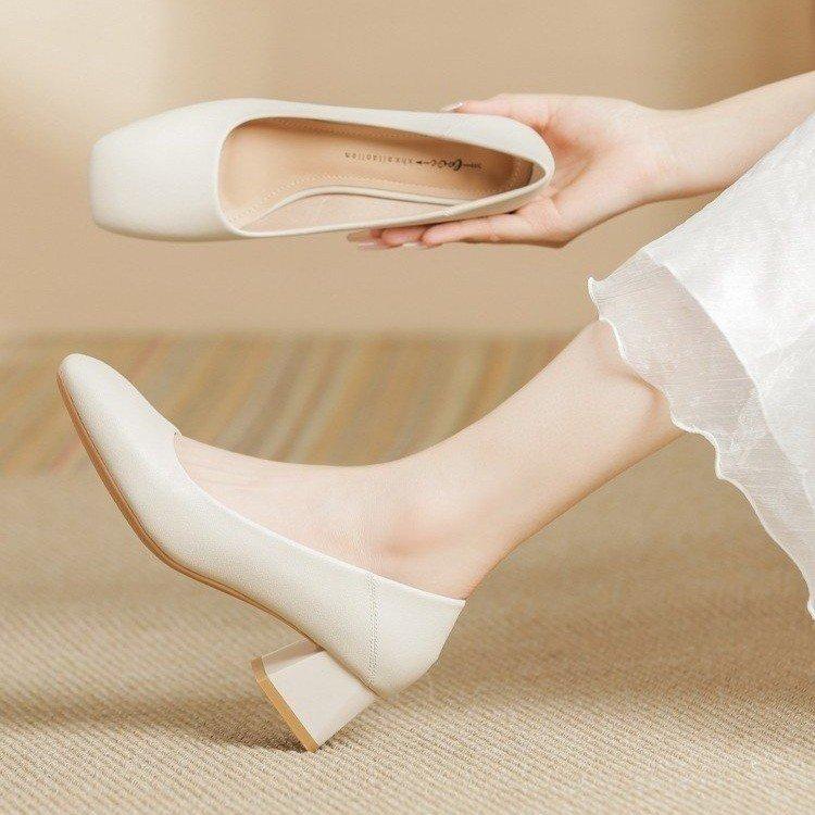 Single shoes women's medium heel 2025 spring new Korean version fashion versatile thick heel square head grandma shoes black work shoes