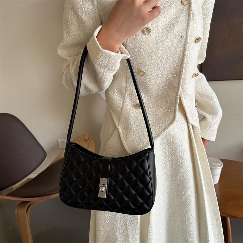 Fashionable Pu Quilted Tote Bag In Chic Black White Red Or Coffee For Everyday Style