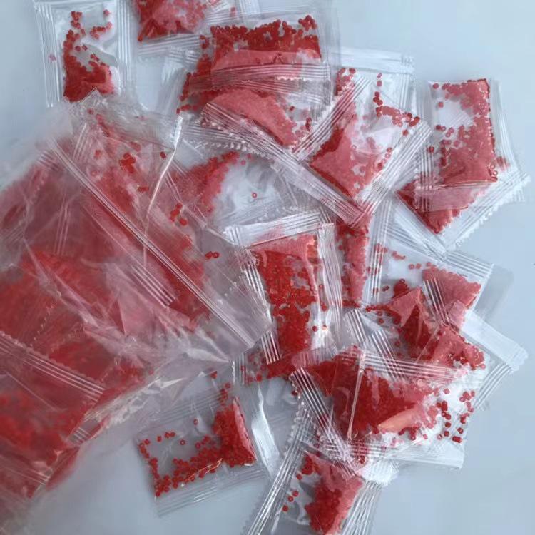 

Зажим для красных червей и инструмент для вязания рыболовных узлов: Крючок для наживки (червячный), Шарики на резинке, Прикормочный пистолет