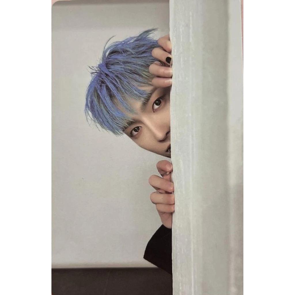 ATEEZ THE WORLD EP.2:OUTLAW A / DENÍK / JEDNOTKA DENÍKU / Z ver. OFICIÁLNÍ FOTOKARTA