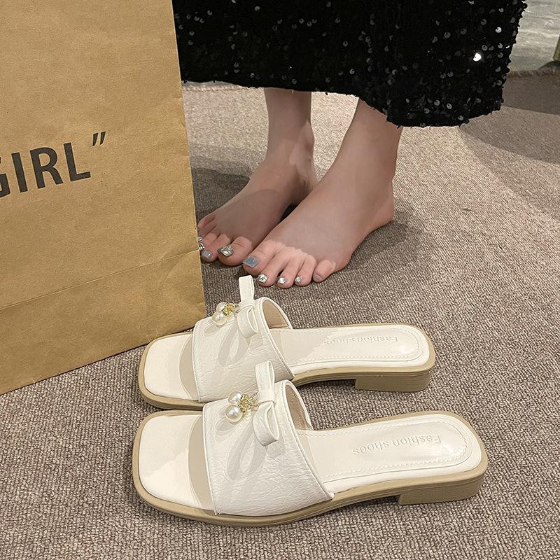 French retro square head one-word slippers women's 2025 summer wear open-toed cool slippers commuting casual thick heel sandals