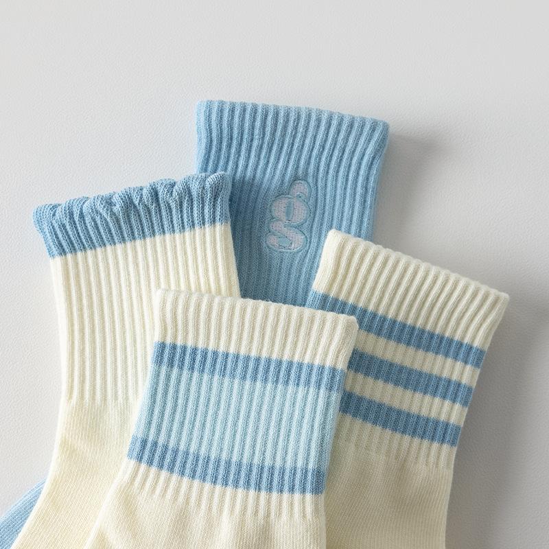 Yoga Socks, Children's Pilates Anti-slip Fitness Exercise Floor Socks with Stripes and No Bones