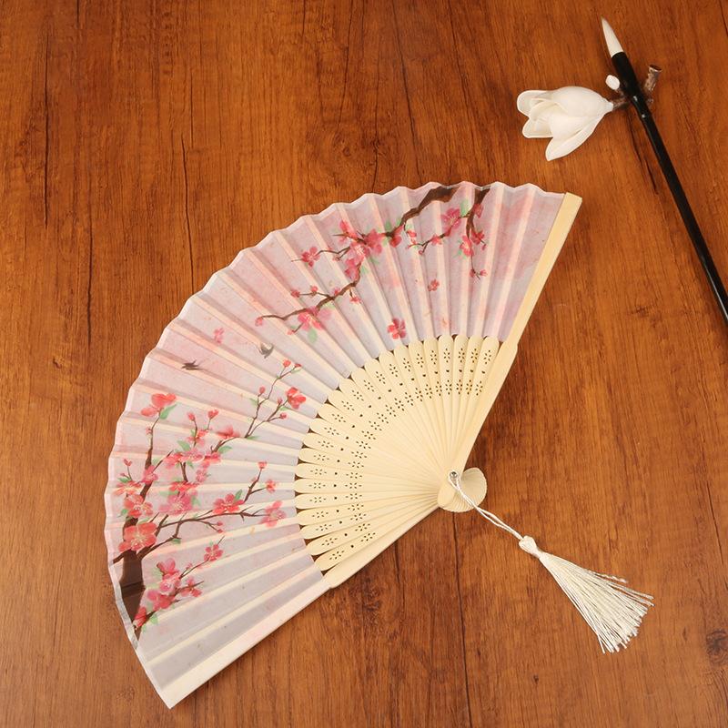 Vintage hedvábný skládací ventilátor Čínské japonské umělecké řemesla Dárek Domácí dekorace Tanec Ruční ventilátor Bambusové ventilátory Foto rekvizity