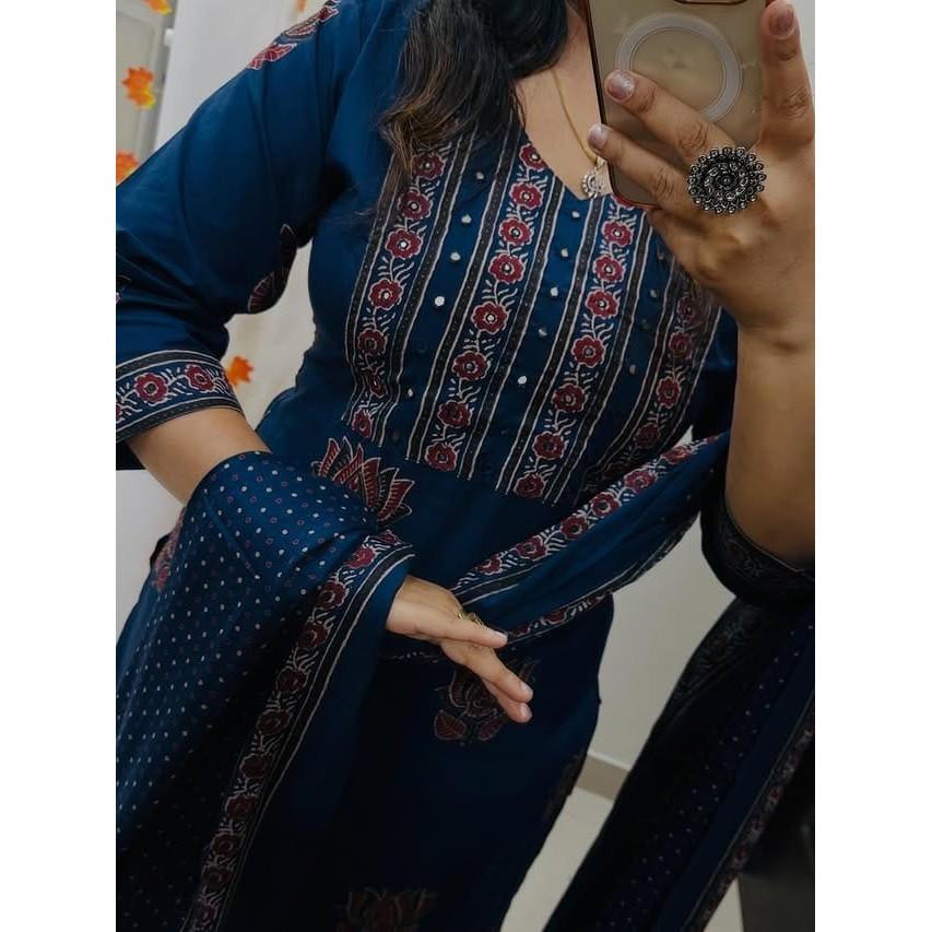 Pakistani Designer Ethnic Kurta Pant Dupatta Set Bollywood Party Wear Top Kurti