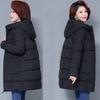 Dámský zimní teplý kabát s kapucí ve střední délce, jednoduchý kabát pro ženy středního a staršího věku