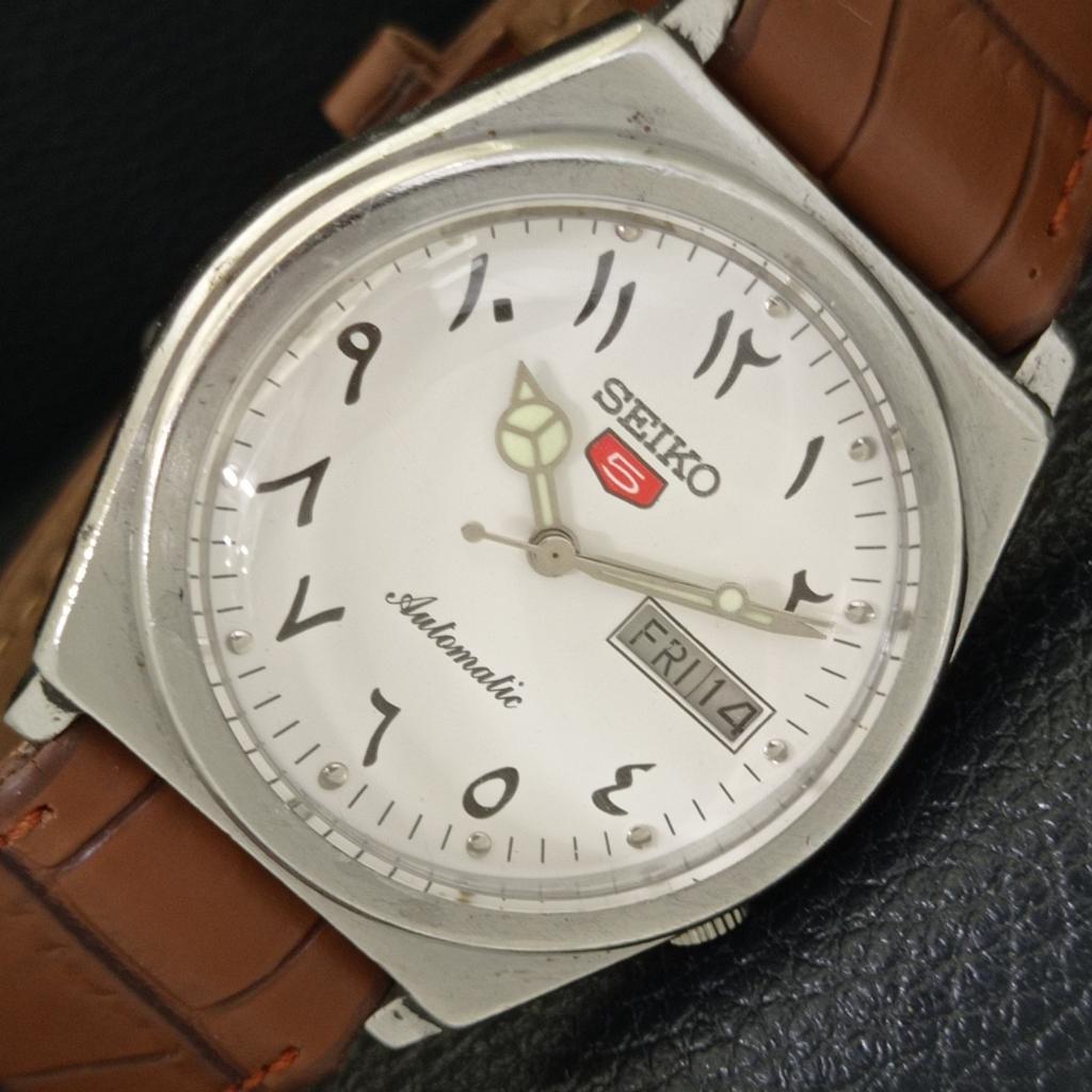 VINTAGE SEIKO 5 AUTOMATIC 7019A JAPAN MENS ARABIC WHITE DIAL WATCH A701606-5 R206c-a701606