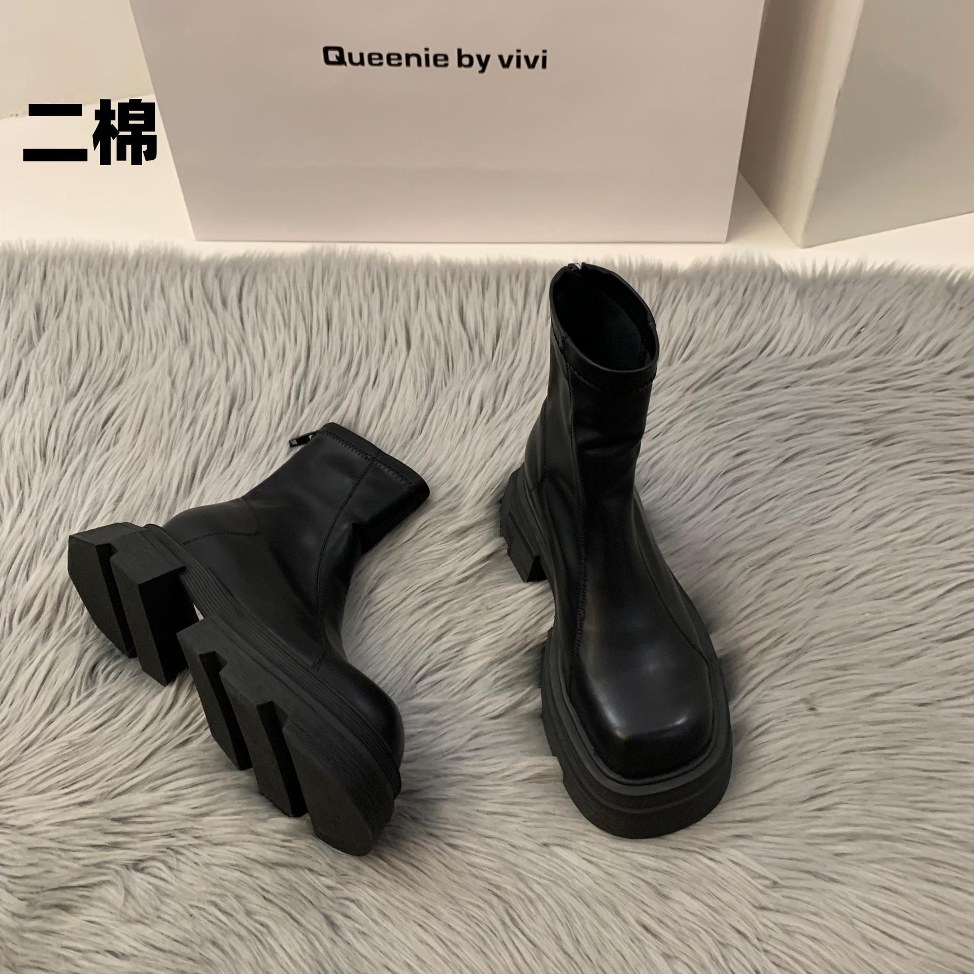 

Ботинки Martin кофейного цвета с квадратным носком на толстой подошве для женщин, новый стиль с мягкими и облегающими короткими ботинками на весну, осень и зиму 40