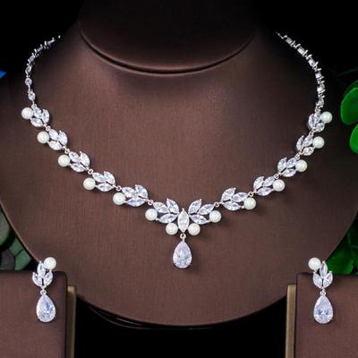 CMM Cubic Zirconia Paved Leaf Flower Drop Umělé perly Party náhrdelník Náušnice Sady šperků pro ženy