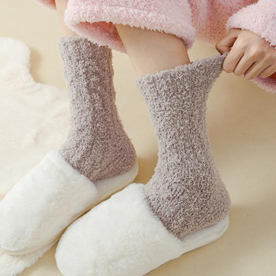 1 Pair Women Sleeping Socks Thickened Warm Fabric Coral Velvet Solid Color Socks Autumn Winter Daily Wear
