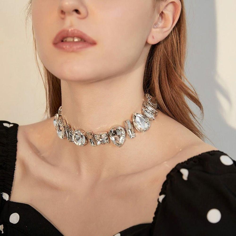 Exaggerated Rhinestone Necklace Light Luxury Women's Choker Temperament Crystal Necklace  Girls