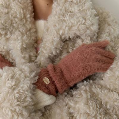 On On Fluffy Gloves Nex5wxb12