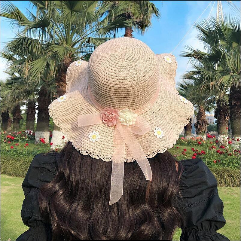 Fashionable Ladies Straw Hat For Summer Outings Sun Protection Hat Floral Beach Hat