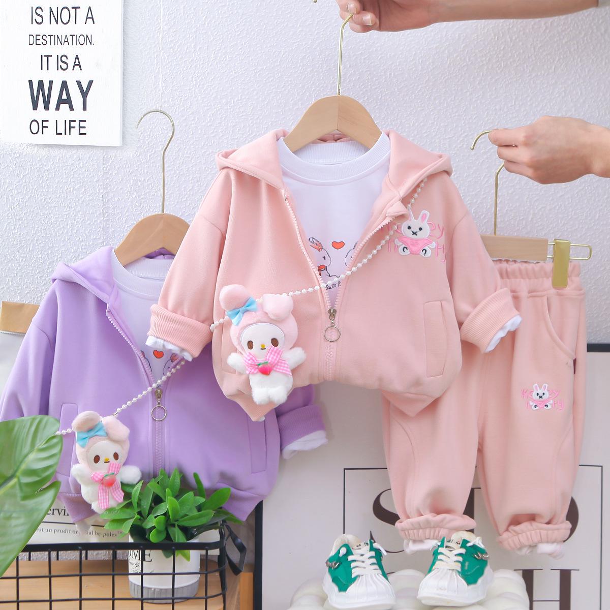 

Spring 2025 Cute Rabbit Three-Piece Set for Girls 90cm рожевий