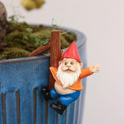 Funny Garden Gnome Statue Flower Pot Hugger, Gnome Figurine Resin Sculpture Outdoor Decor Patio Lawn Fence Plant Pot Ornaments