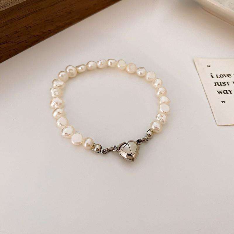 French temperament cold wind zircon star pearl bracelet light luxury bracelet sweet versatile jewelry