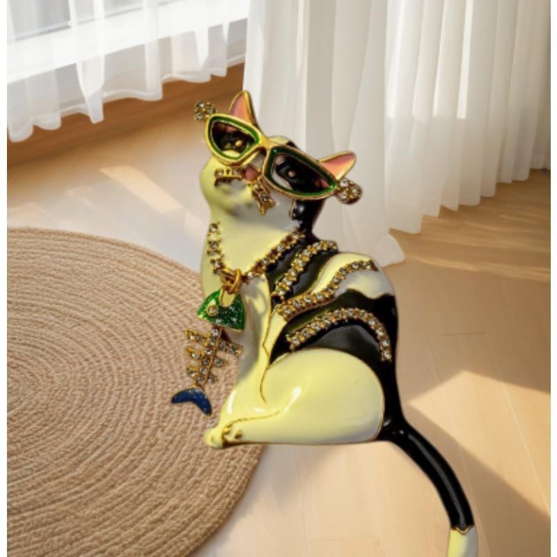 Fish Bone Cat Brooch, Alloy Enamel, Cute Pet Animal, Women's Clothing, Backpack Jewelry Gift, Creative Fashionable and Versatile