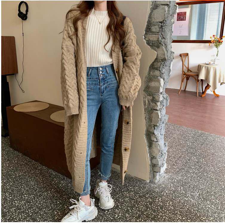 Women's Mid-Length Retro Knit Cardigan: Cozy, Loose Autumn/Winter Sweater Coat