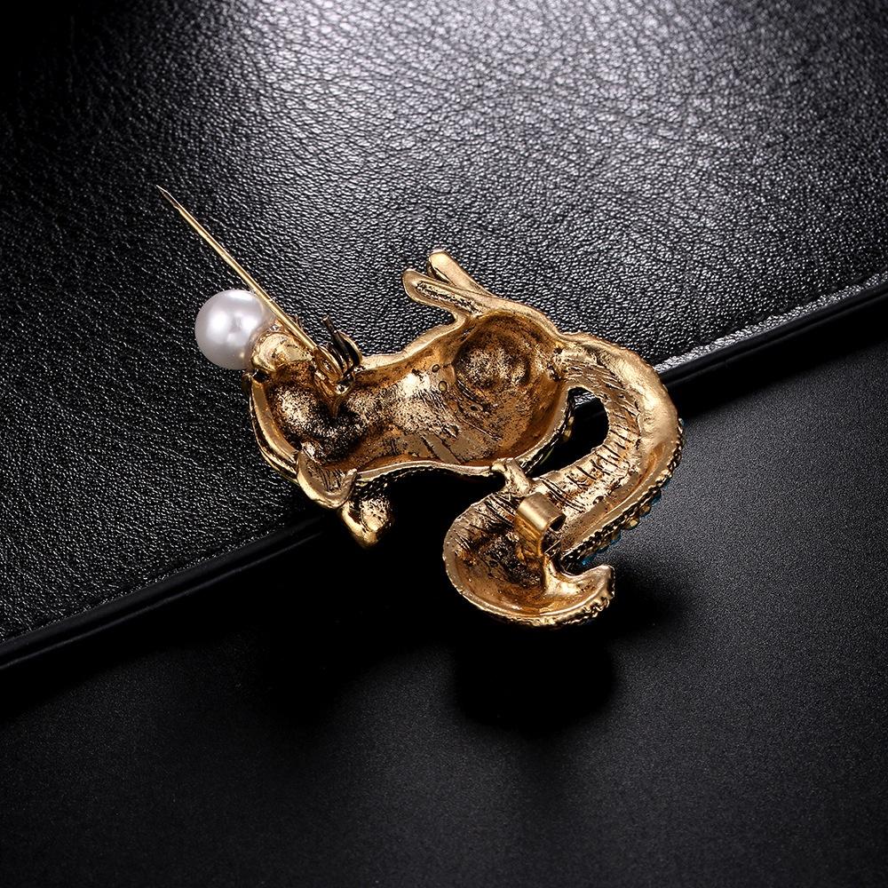 Cute Rhinestone Squirrel Brooch For Woman Clothing Accessories Party Enamel Animal Brooches