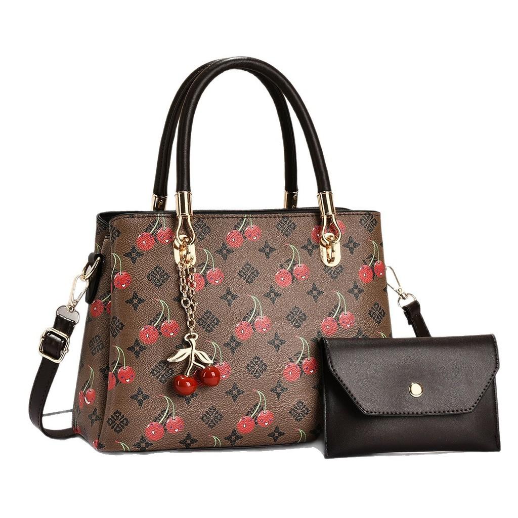 Classic Large Capacity Pu Handbag For Casual Travel And Daily Use