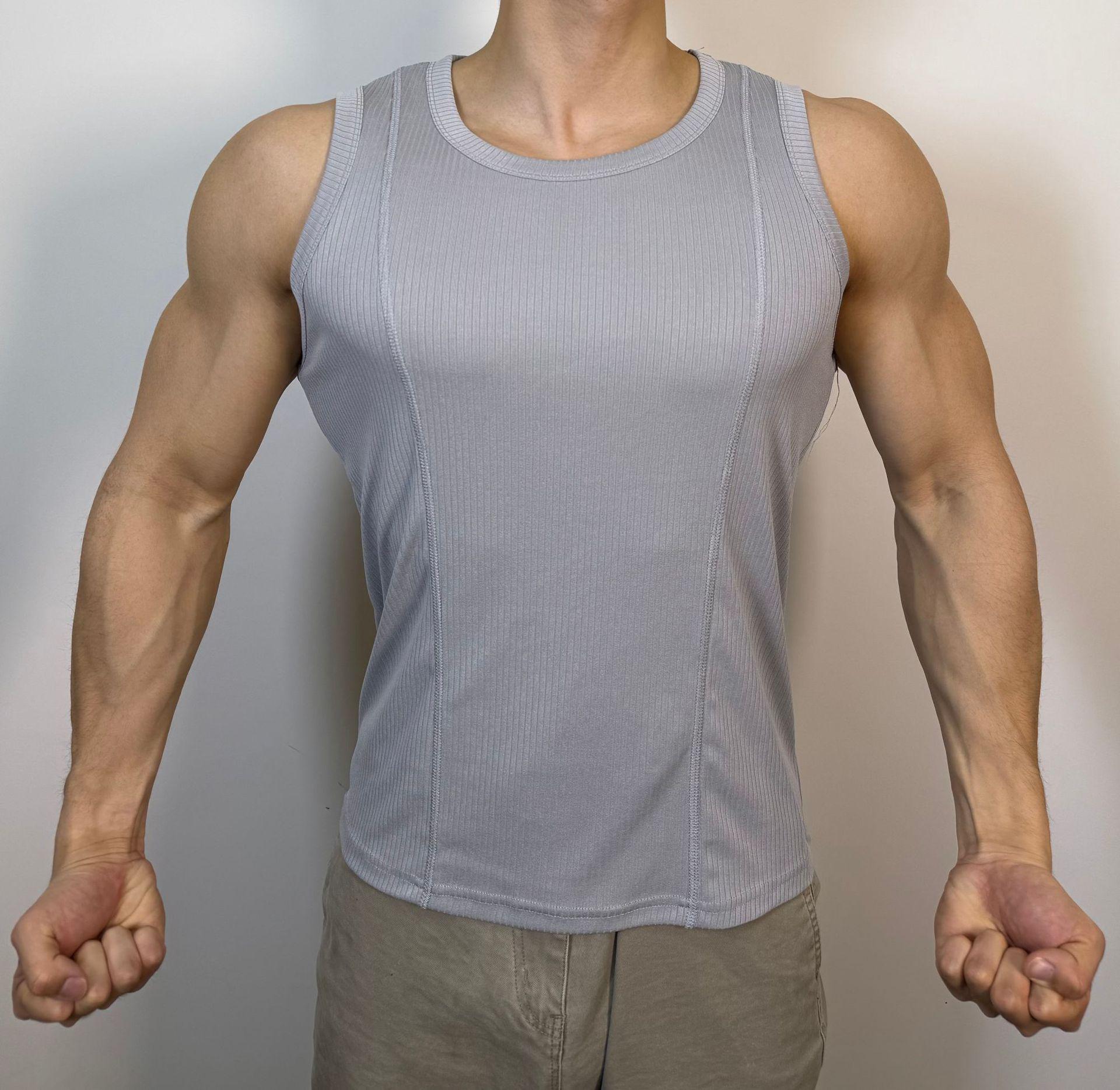 

Мужская высокоэластичная майка без рукавов быстросохнущая гребенчатой текстуры - летний спортивный и фитнес повседневный жилет Double Extra Large (XXL)