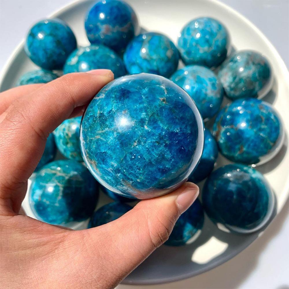 Natural Blue Apatite Healing Crystal Sphere Polished Energy Crystal Balls Rock Crystal Quartz Gemstone for Home Decorations 2.5-3cm