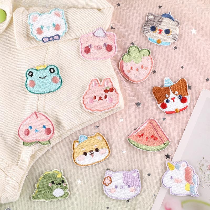 1pcs Original Embroidered Labels, Cute Cartoon Animal Patches Clothing Accessories DIY Embroidered Patches Self-adhesive Fabric Patches