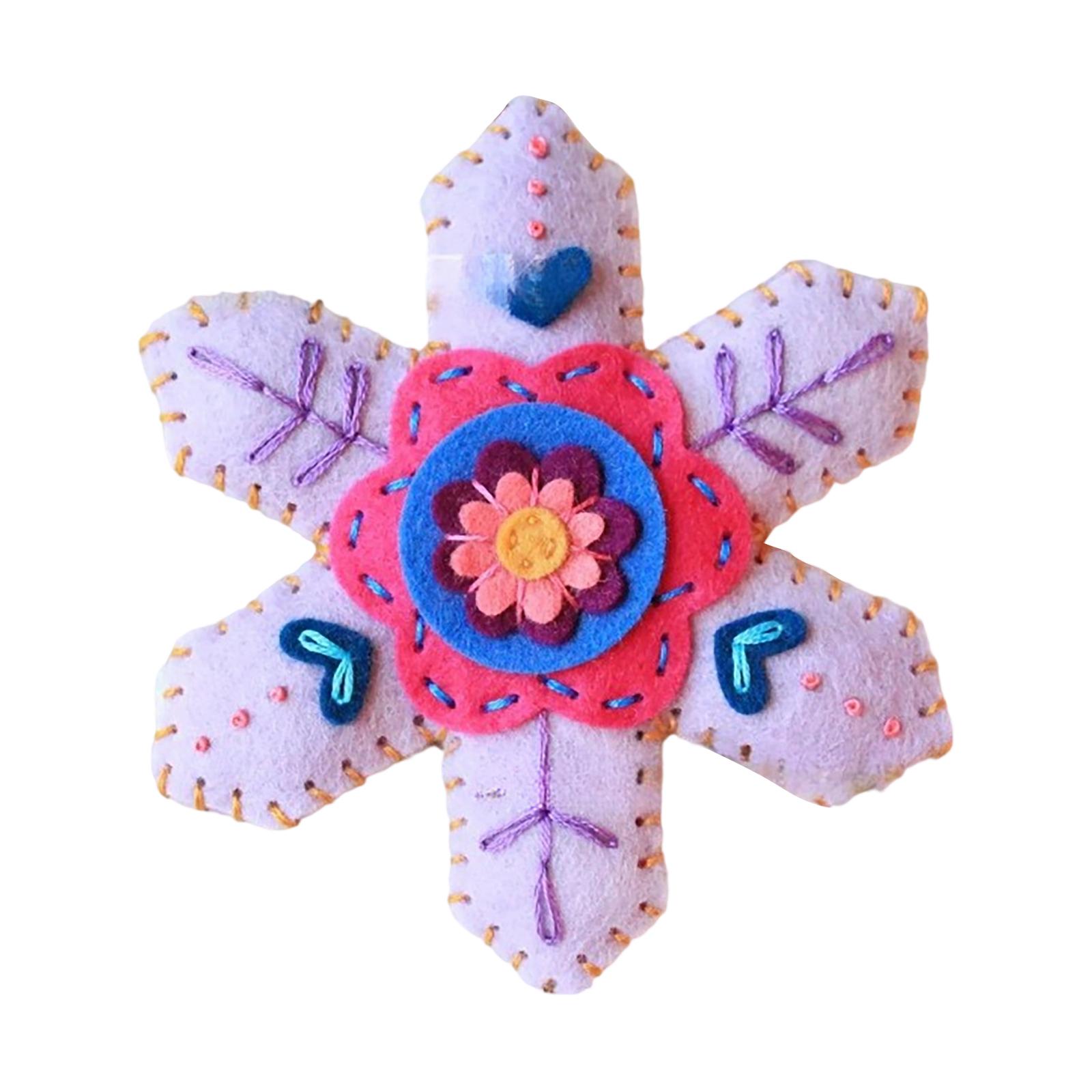 

Рождественское вышитое украшение-снежинка, готовое изделие One Size фиолетовый