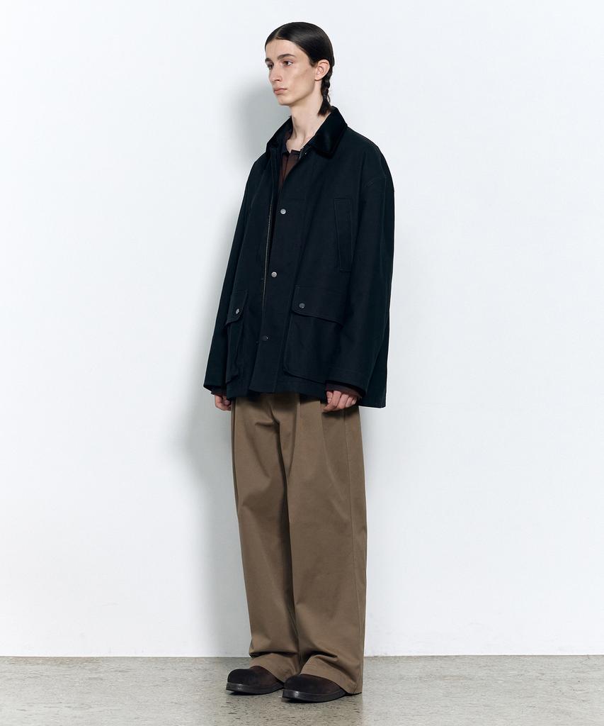 INSILENCE Double-Pleat Wide Chino Pants Olive Beige