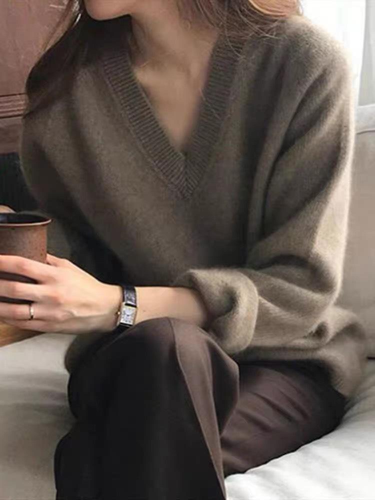 Women's Thick V-Neck Wool Sweater: Velvet, Loose, Casual Knitwear for Autumn & Winter