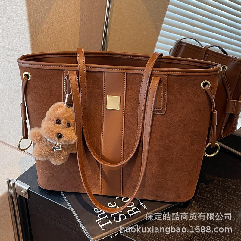 Commuter Retro Large-capacity Bag Women's 2025 New Casual Simple Shoulder Bag Autumn and Winter Portable Tote Bag