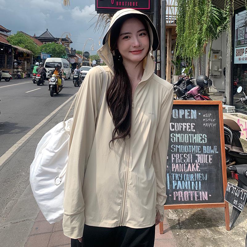 

Женская солнцезащитная куртка UPF 50+ со съемным козырьком — черный цвет, свободный уличный кардиган. S-Female