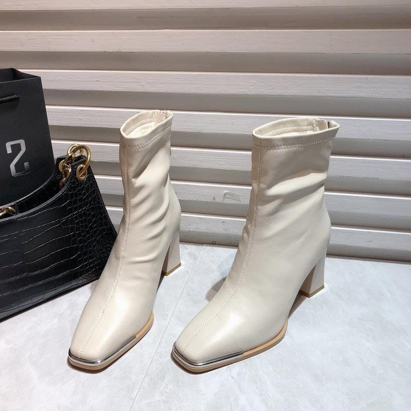 Internet celebrity high heel French short boots women's autumn and winter 2025 new temperament commuter black rear zipper fashion thin boots