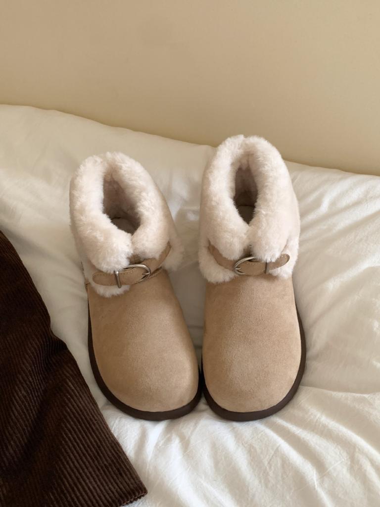 Small thick-soled snow boots women's winter 2025 new fashion casual versatile plush short boots velvet cotton shoes