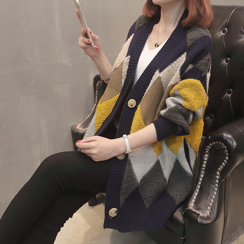 V-Neck Color-Block Knit Cardigan - 2026 Spring/Autumn Korean Style Loose Fit, Slimming Diamond Pattern Jacket