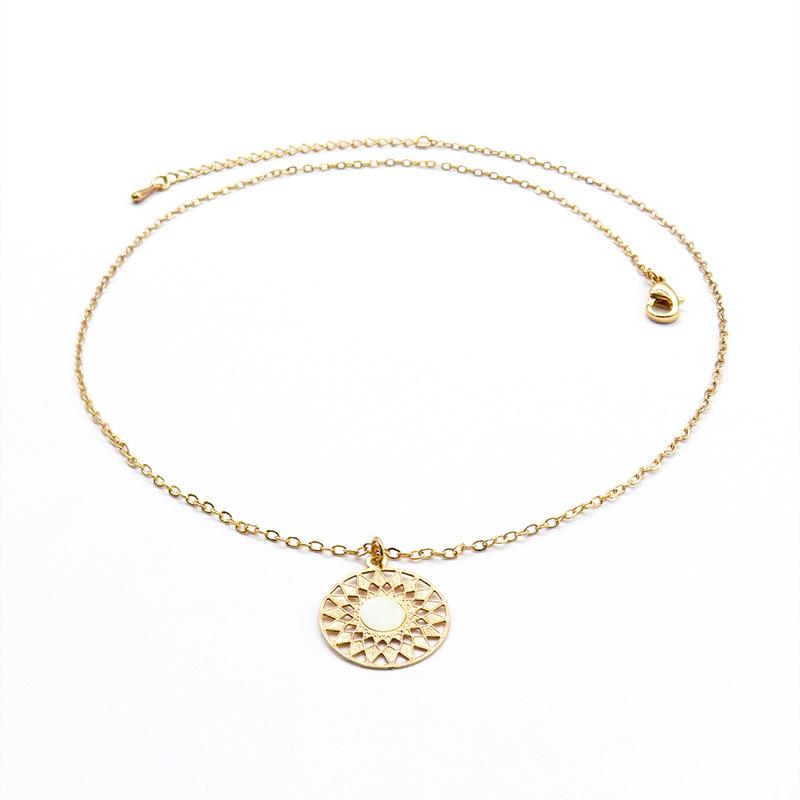 Fashionable Sun Flower Necklace Shell Piece Round Pendant Temperament Versatile Clavicle Chain Female Accessories New Products