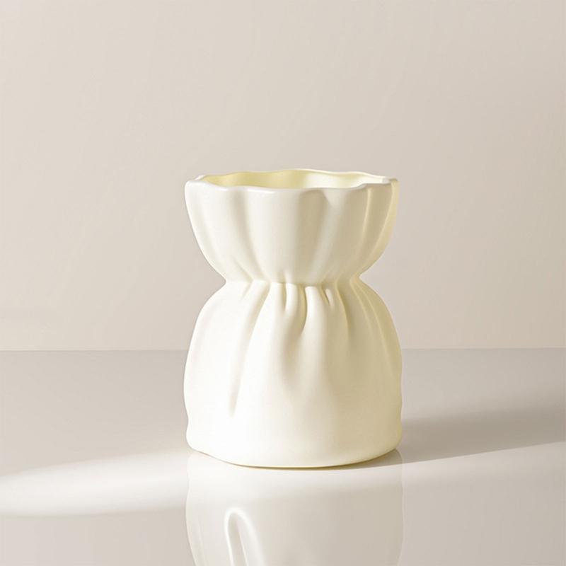 Modern Plastic Vases Decorative Bouquet Shape Flower Arrangement Container For Various Interior Styling Themes Decors