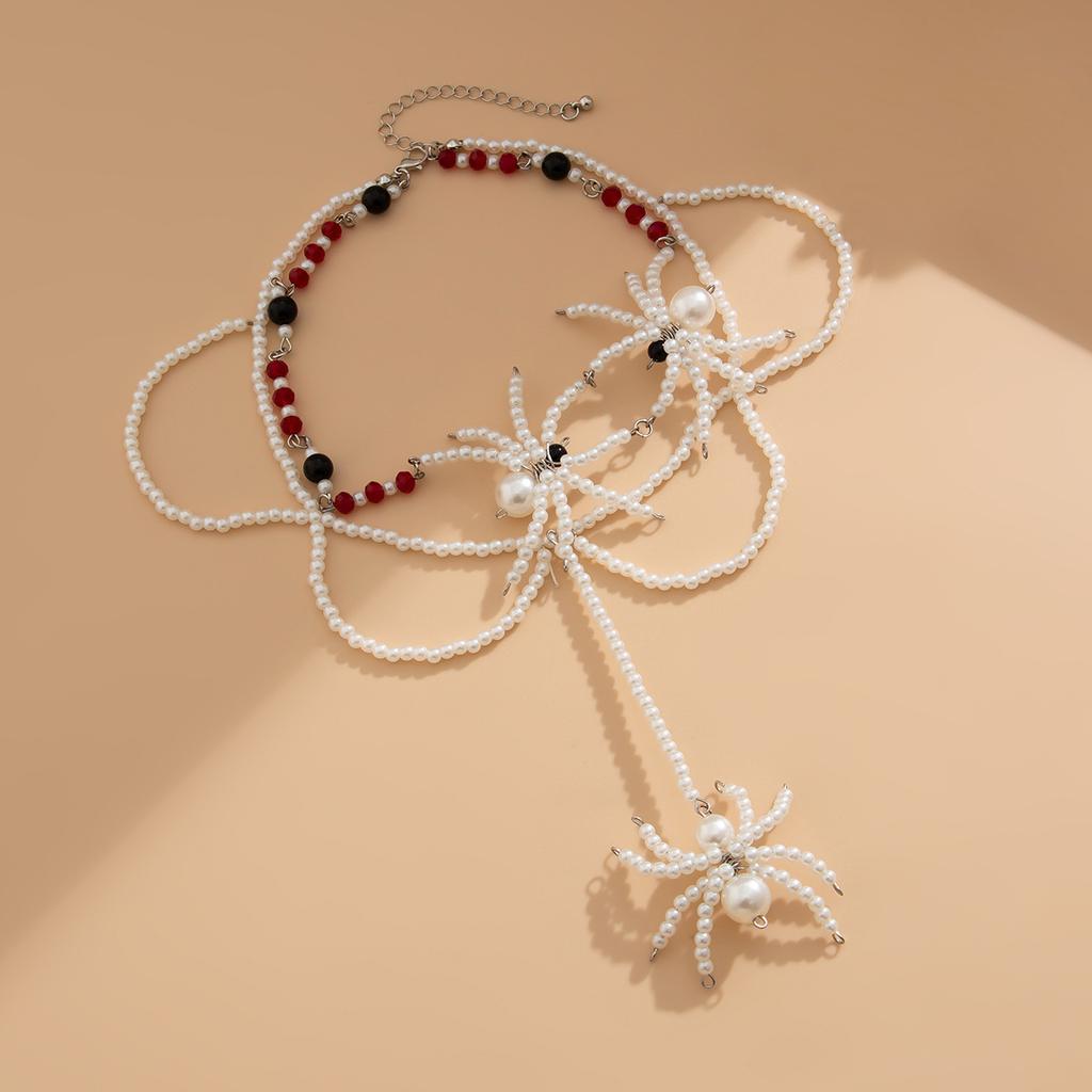 Halloween dark goth crystal spider necklace punk exaggerated imitation pearl beaded collarbone chain