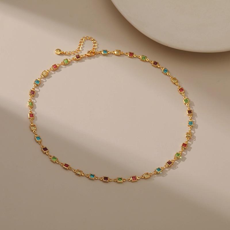 Quadratisch Bunt Acryl 18 Karat Gold Kreativ Halskette Nischen Design Vielseitig Handgefertigt Für Frauen