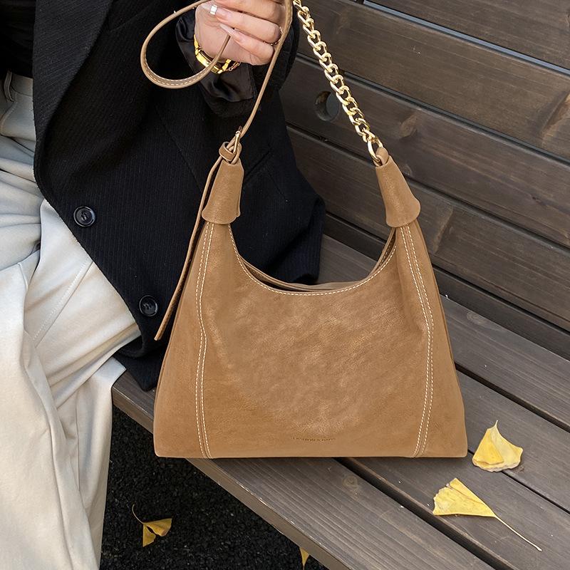 Retro Soft Leather Single Shoulder Bags for Women Trend Casual Large Capacity Commuting Messenger Bag Fashi Chains Bucket Bags