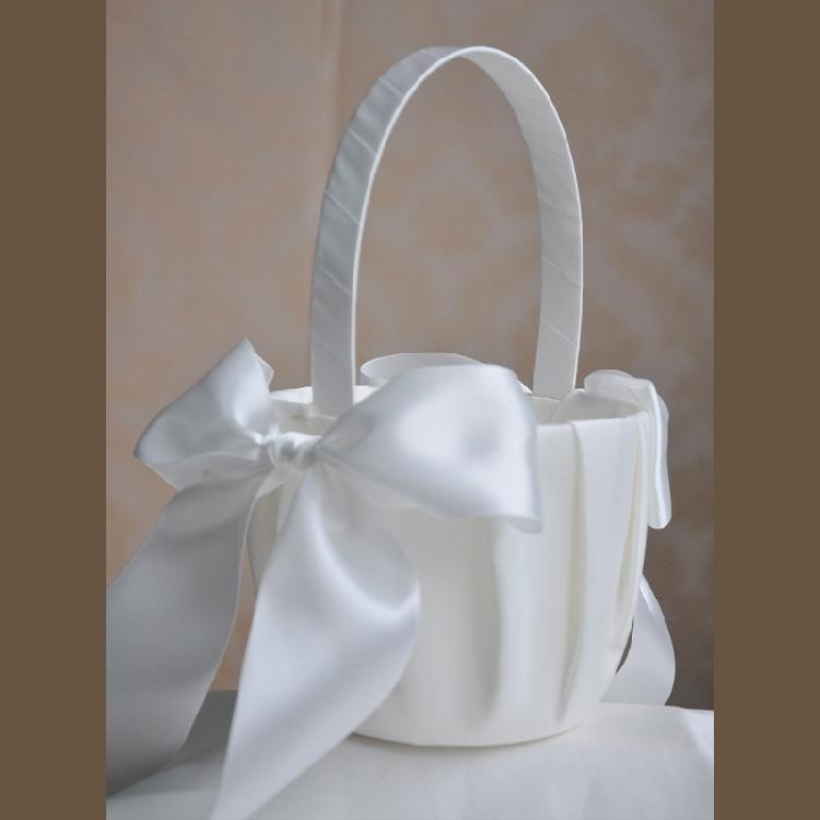 Romance Wedding Ceremony Flower Basket Flower Girl Basket with Satined Wrapped Easy Hold Handle Flower Holder for Bride