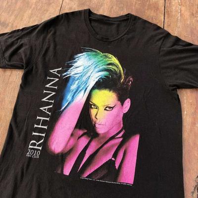 Vintage 2010 Rihanna Black Cotton All Size S-345XL T-Shirt Unisex T-Shirt