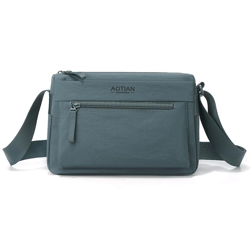 Men's Shoulder Bag Travel Commuter Outdoor Sports Waterproof Messenger Bag Tooling Crossbody Bag