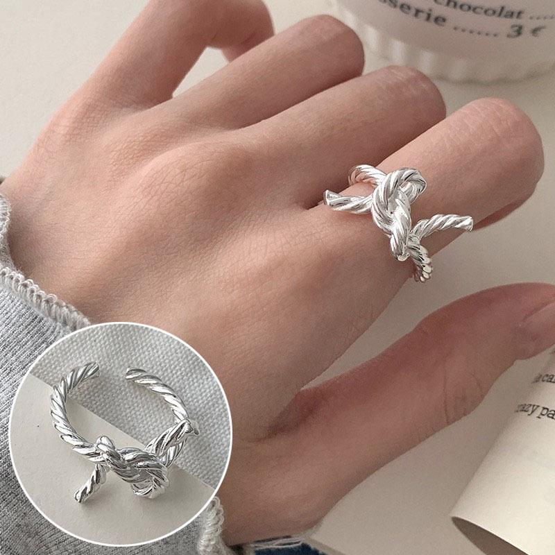 Eleganter gefrosteter matter breiter offener Ring für Damen - S925 versilbert, trendiger INS-Stil