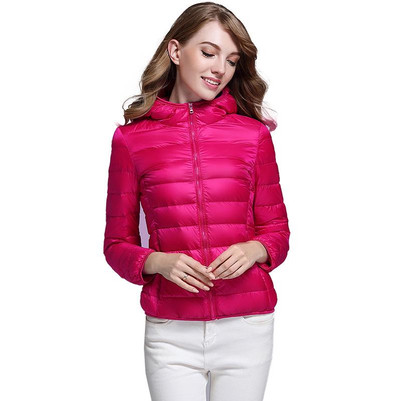 Kaufe IELGY Kurze Daunenjacke für Damen, leicht, mit Kapuze