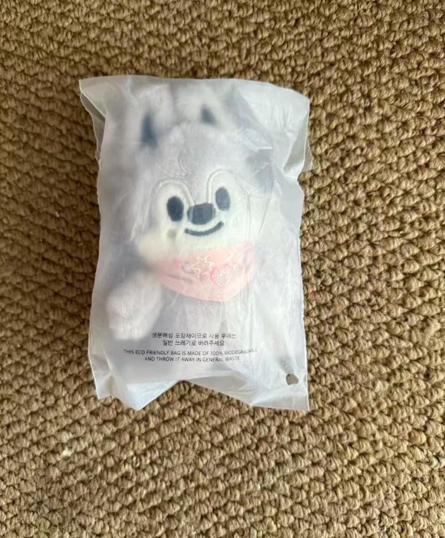 

[Б/У] Stray Kids Вольфчан и Бан Чан 10 см плюшевая игрушка